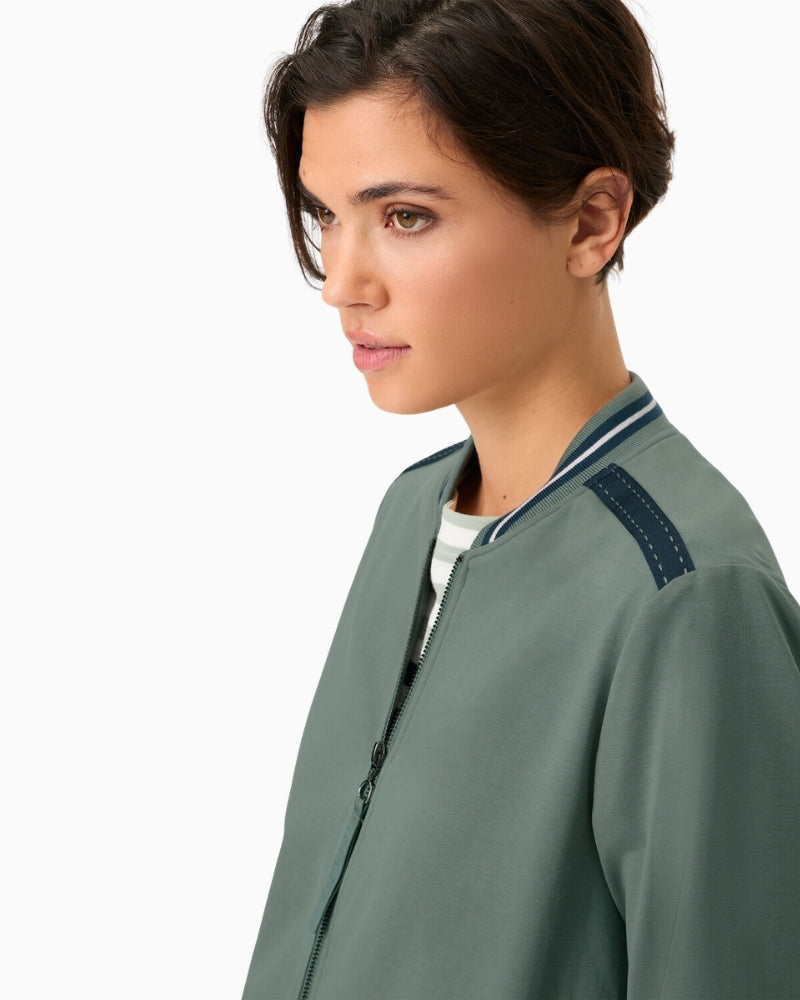 Olsen jacket stand-up collar and zip detail close-up – Áines Boutique
