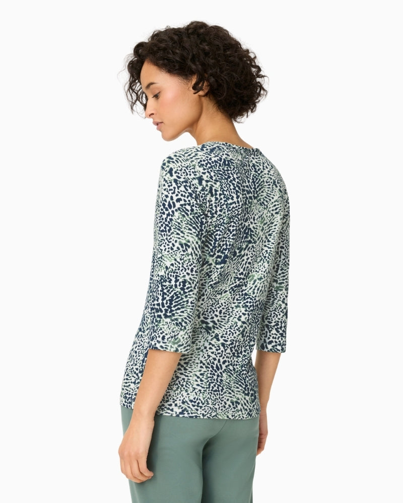 Olsen abstract animal print T-shirt fabric back view – Áines Boutique