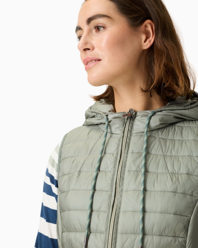 Olsen sage green padded hooded vest close-up of hood and drawstrings – Áines Boutique