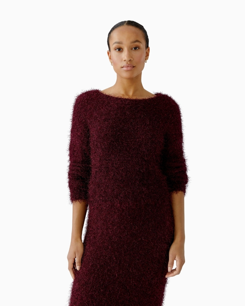 Oui Bramble Berry pullover with textured fringed knit and cropped cut