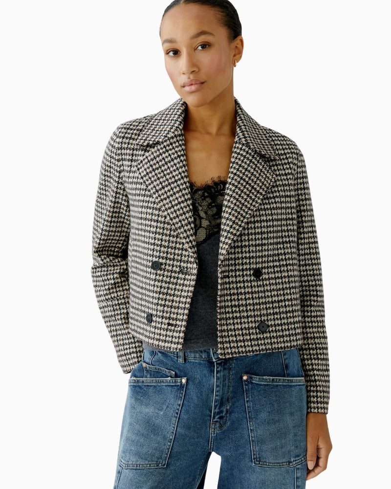 Oui light stone cropped blazer with double-breasted front and lapel collar in stretch cotton jersey