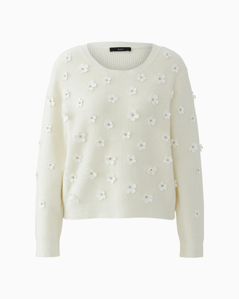 Oui Gardenia pullover with floral appliqué, front view – Áines Boutique