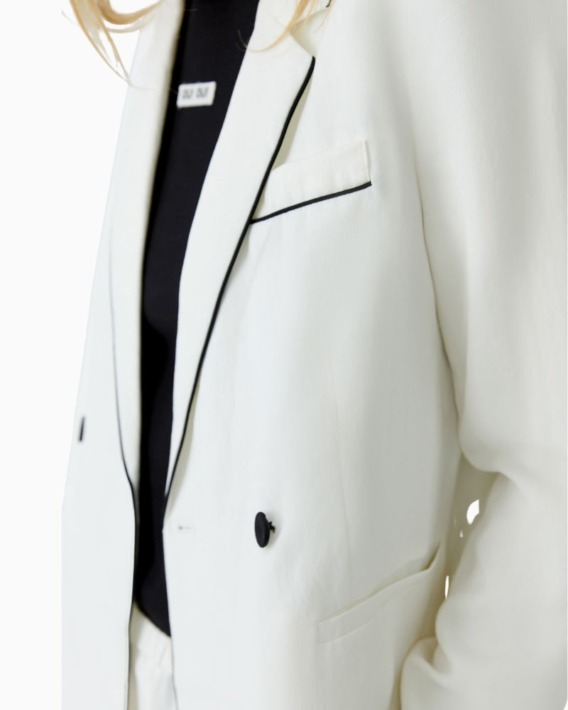 Oui Blazer in Off White contrasting piping detail