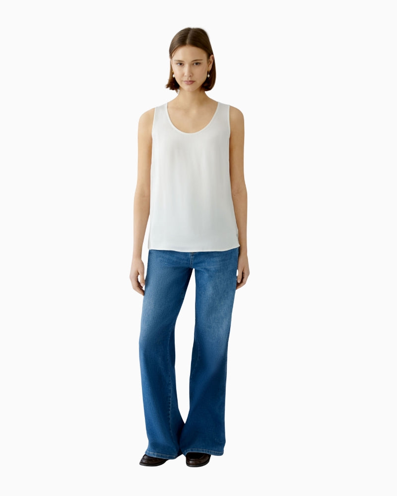 Summer outfit with top and relaxed trousers