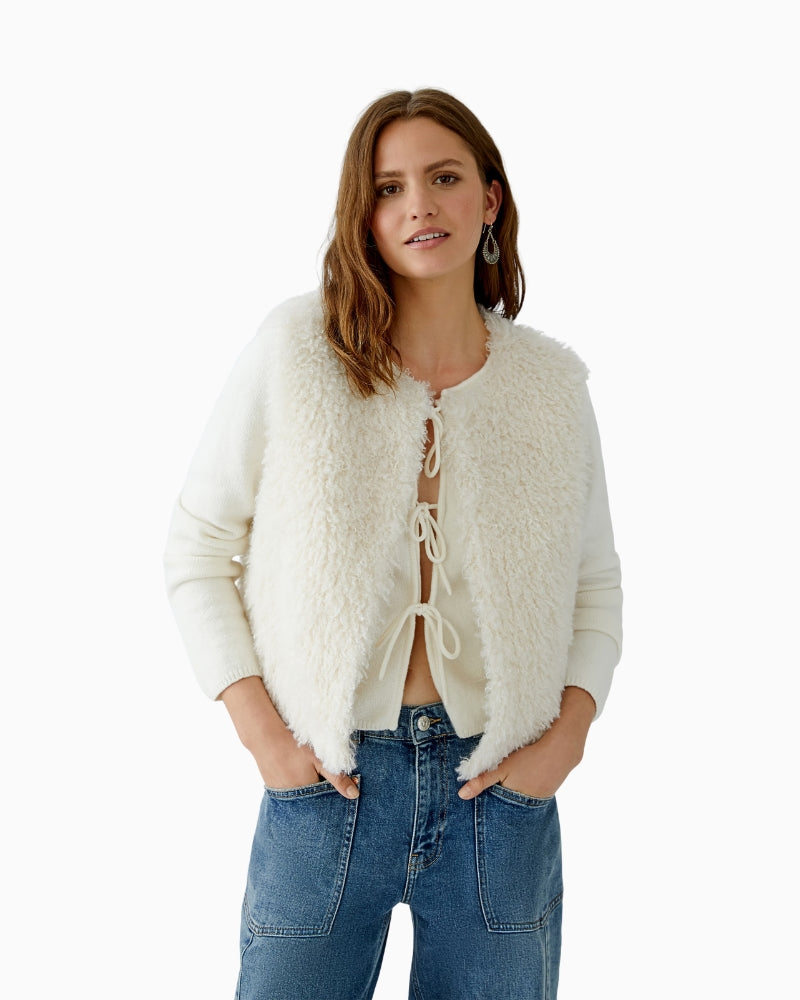 Oui faux fur waistcoat in off white with cropped length