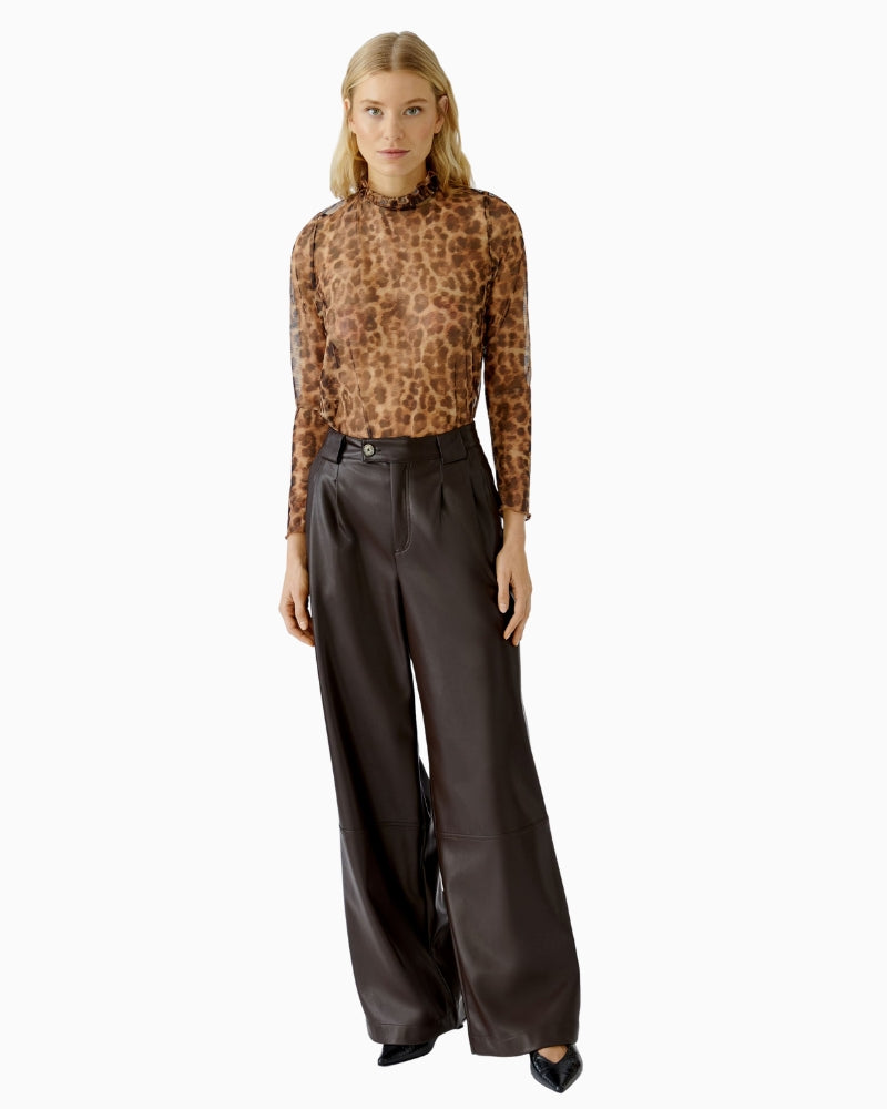 Model styling Oui leopard mesh long-sleeve shirt with tailored trousers