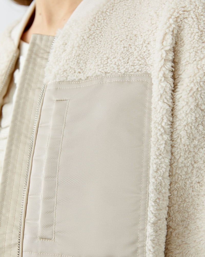 Interior lining and construction detail of blouson