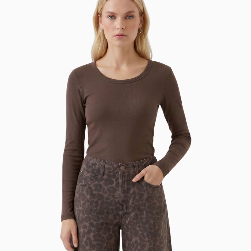 Oui Long Sleeve Ribbed T-Shirt in Brown worn front view
