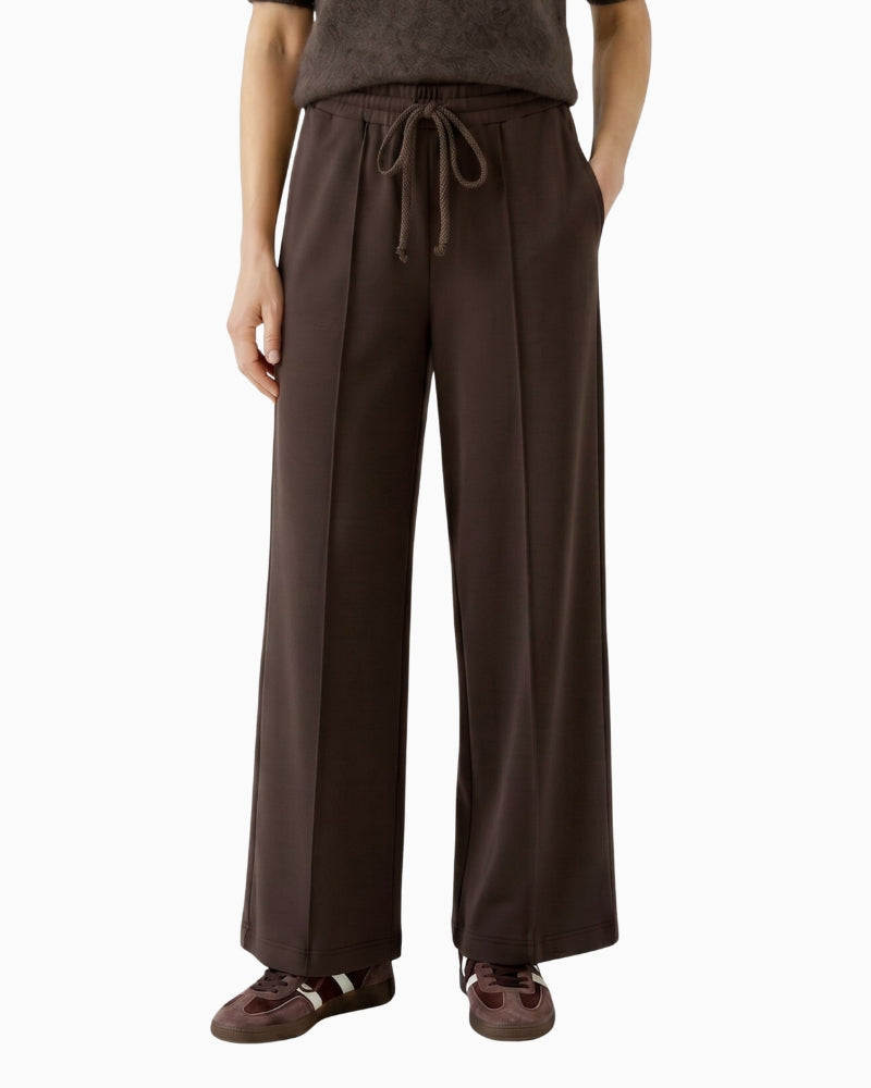 Oui Marlene Trousers in Brown front view