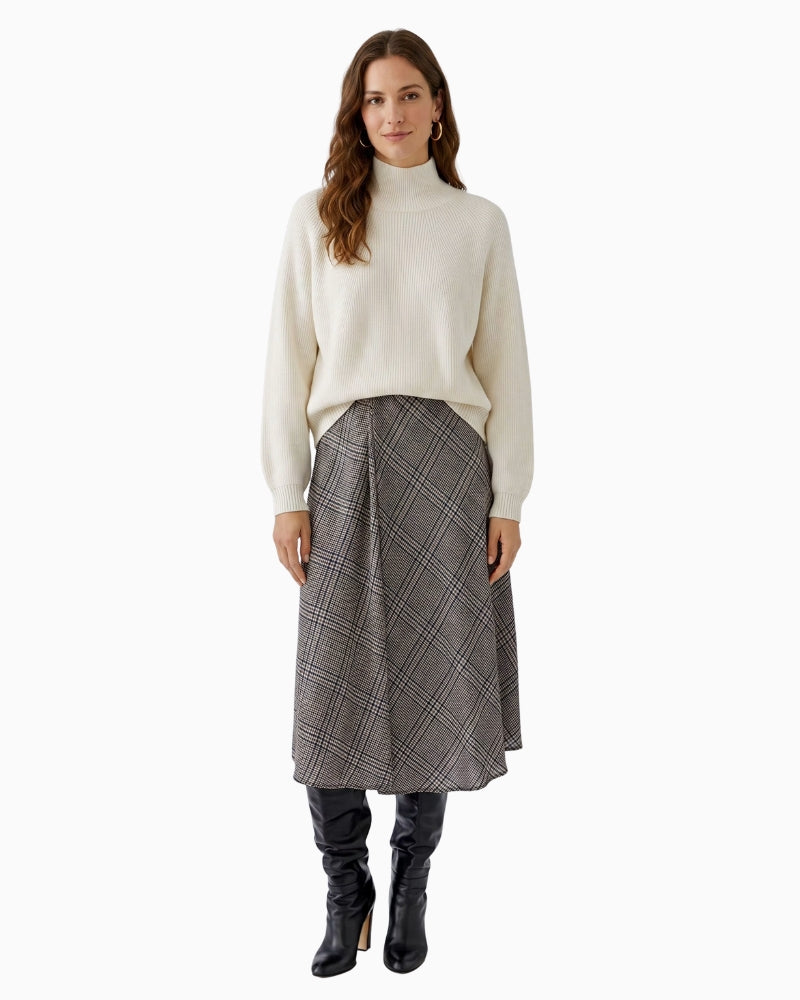 Oui Midi Skirt in off-white and brown check styled view
