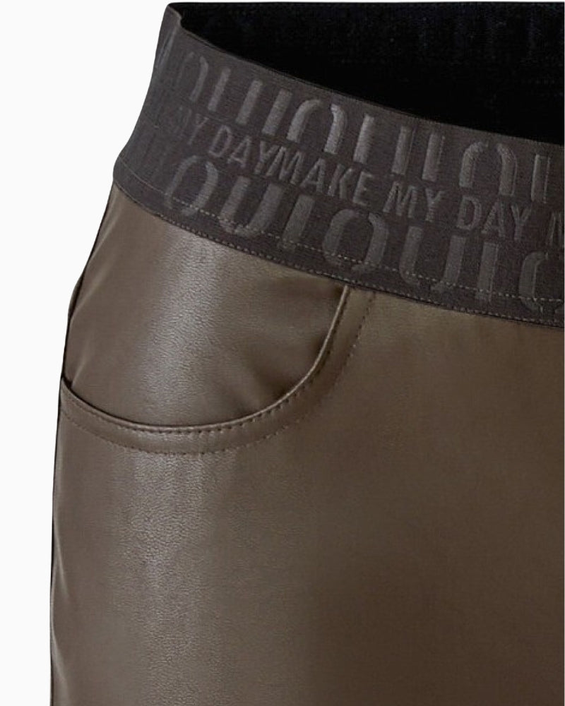 Oui PU Trousers in Brown waist detail