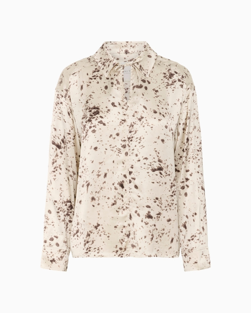 front of Full-length look of model wearing oversized printed blouse by Part Two in size 36