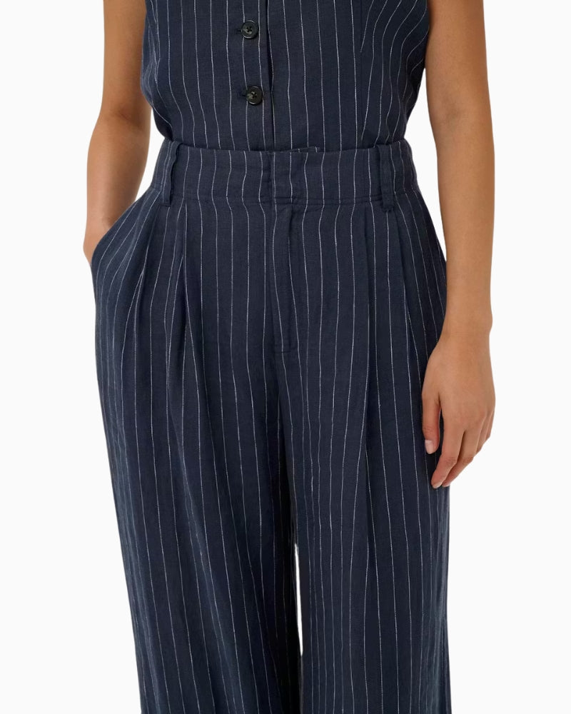 Part Two AliyaPW trousers navy waistband and pleat detail