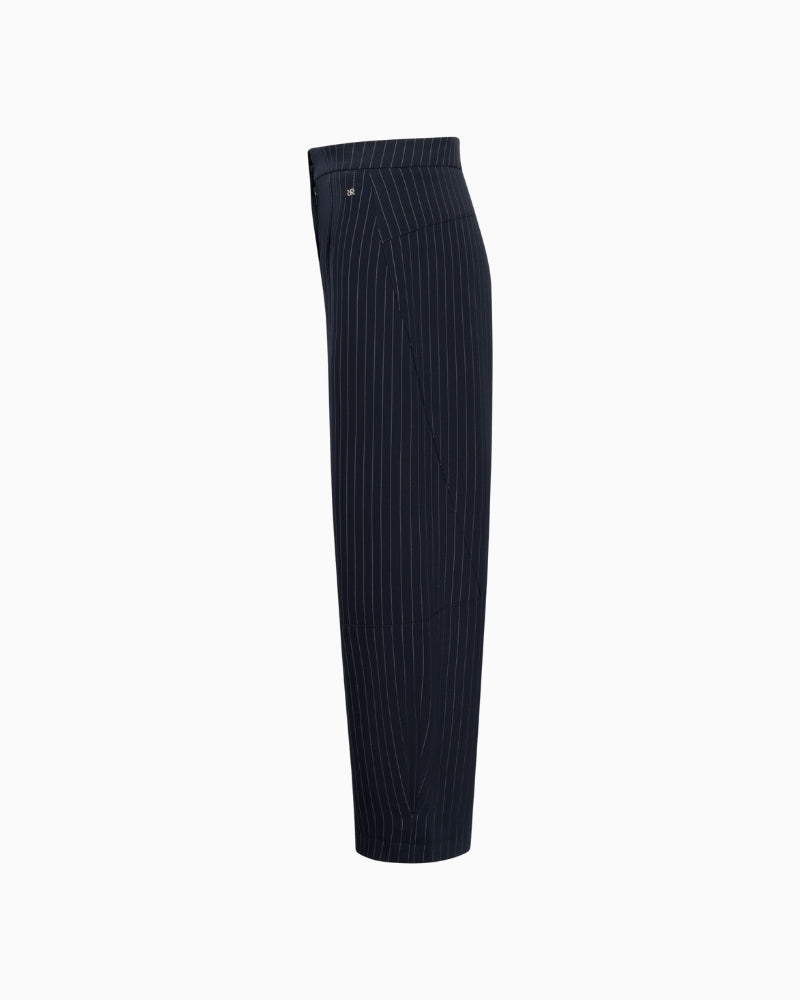 Raffaello Rossi Hale 7/8 pinstripe trousers side view egg-shape leg – Áines Boutique