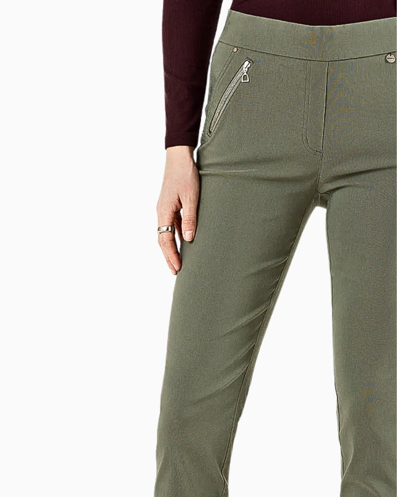Close-up of zip pocket detail on Robell Nena 09 trousers