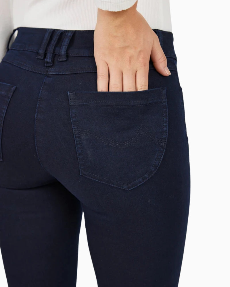 Robell Joella Jeans in navy pocket detail