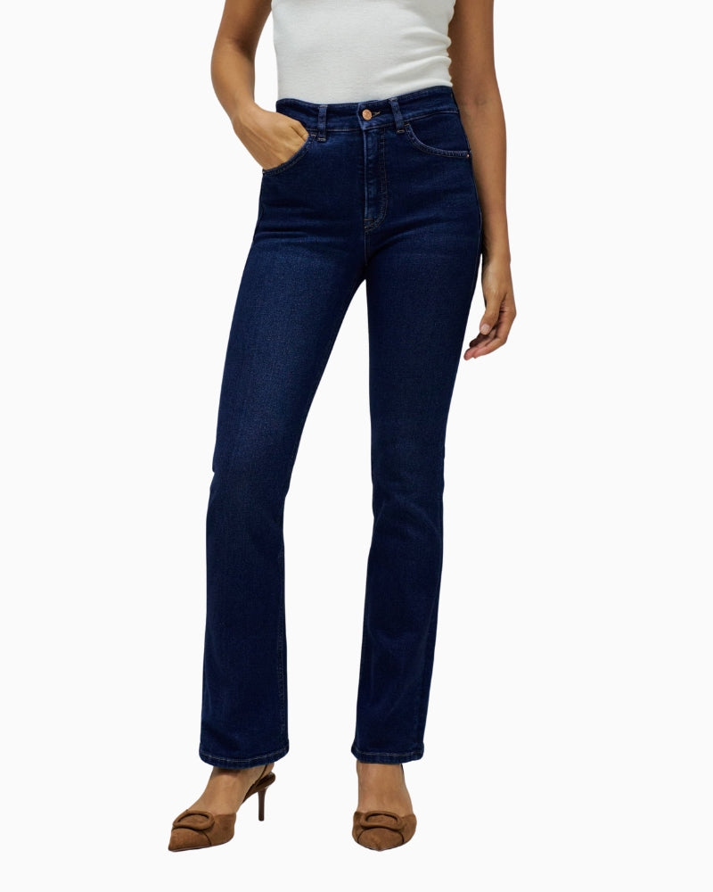 Dark blue bootcut jeans by Salsa with high waist and supportive inner panel