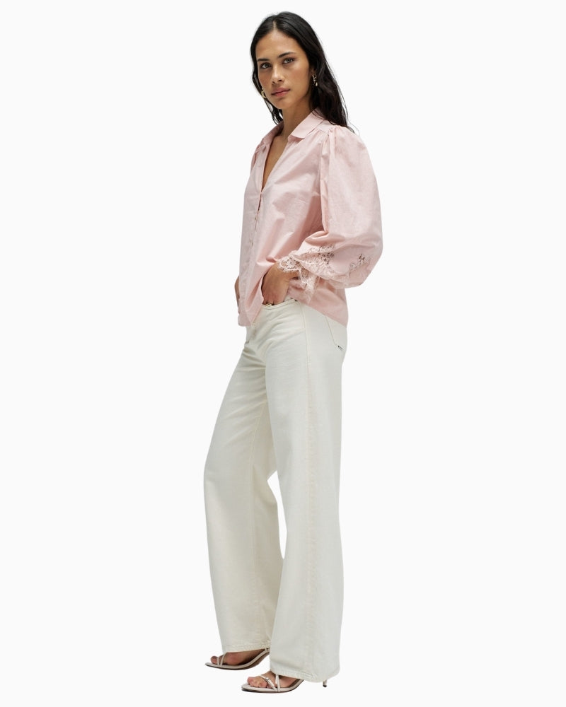 Salsa lace detail shirt light pink side view – Áines Boutique