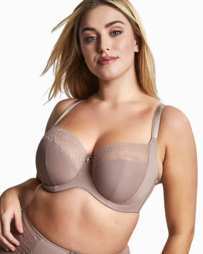 Sculptresse Chi Chi Bra in cappuccino lace cup detail