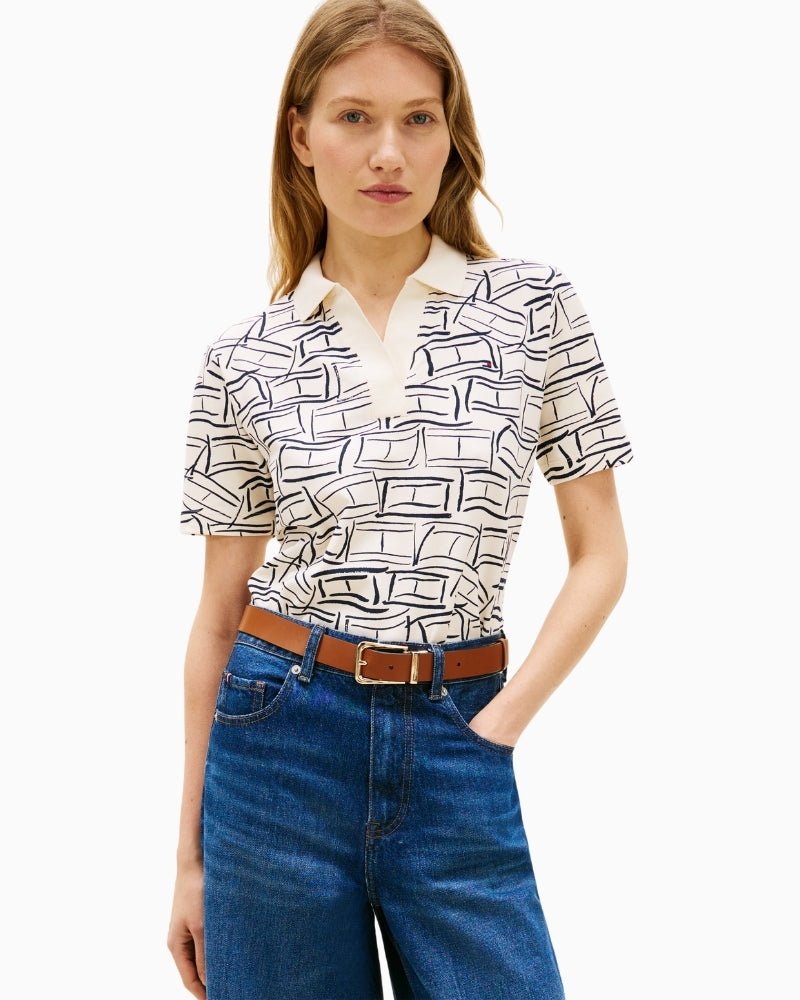 Woman wearing Tommy Hilfiger 1985 regular piqué polo front view – Áines Boutique