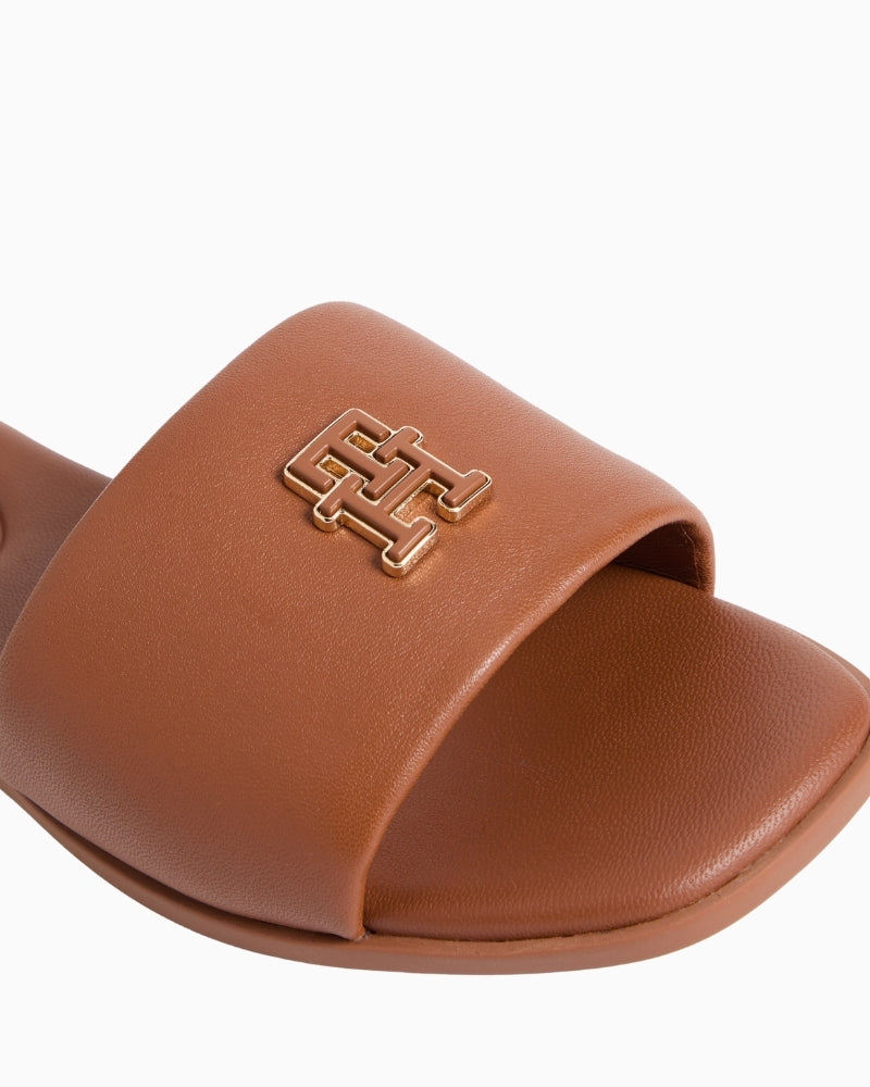 Tan Tommy Hilfiger leather mule close-up of strap and hardware – Áines Boutique