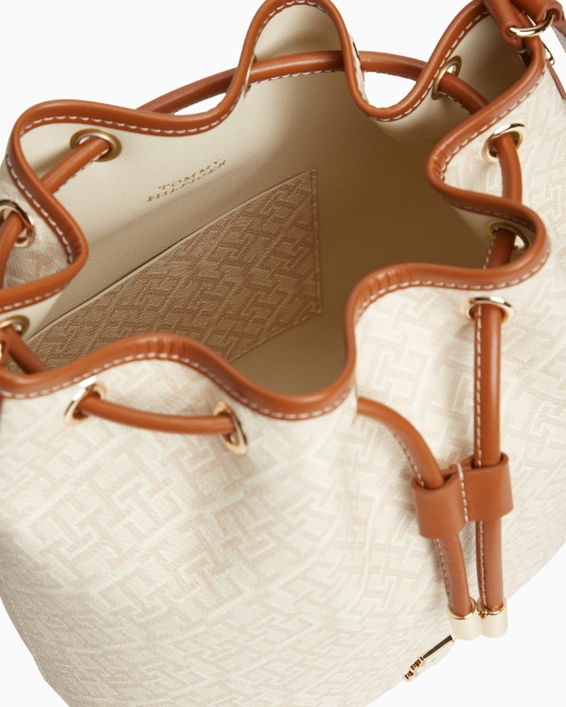Tommy Hilfiger TH Monoplay bucket bag interior detail – Áines Boutique