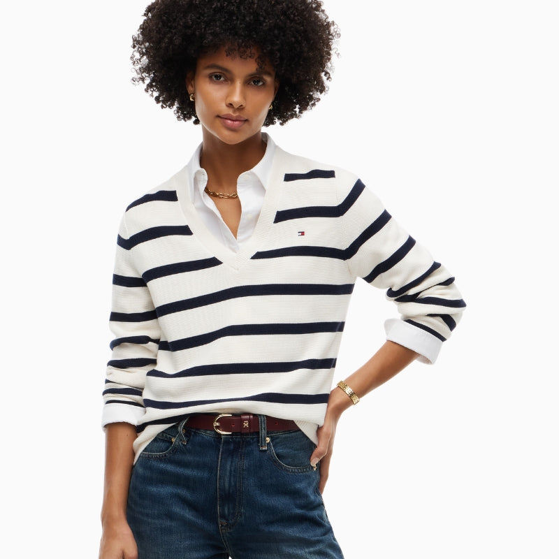 Tommy Hilfiger Cotton Links Links V-Neck Jumper in Ivory/Navy front view