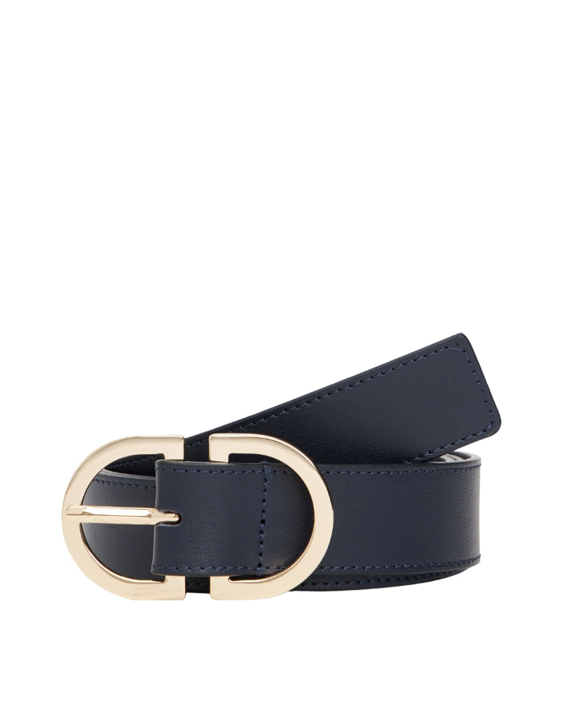 Full belt looped and displayed flat