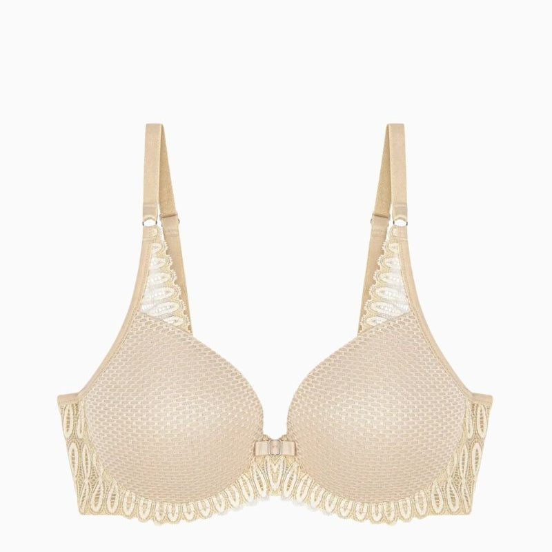 Triumph Aura Spotlight bra in creamy dream with soft lace cups