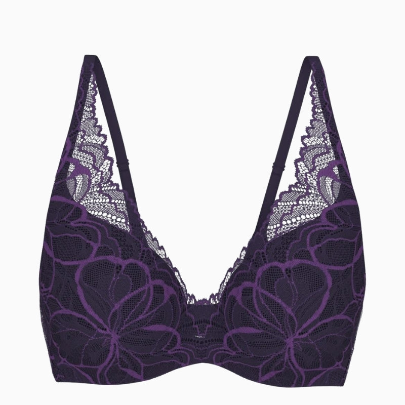 Triumph padded bra with lace and microfibre in nude, featuring soft foam cups and deep neckline
