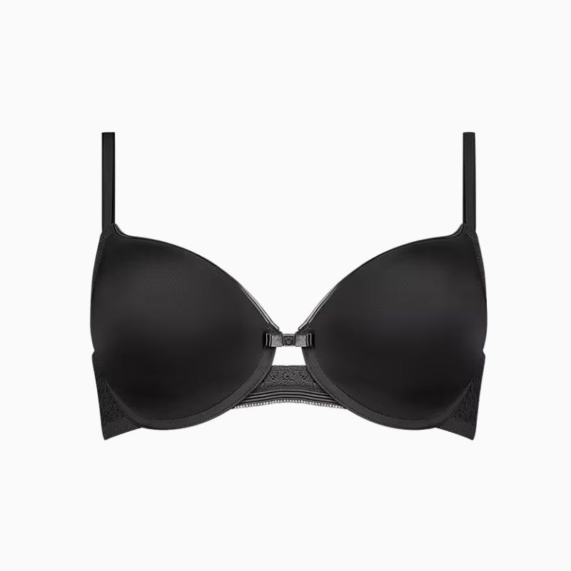Triumph Beauty-Full Essential Wired Padding in black cup detail