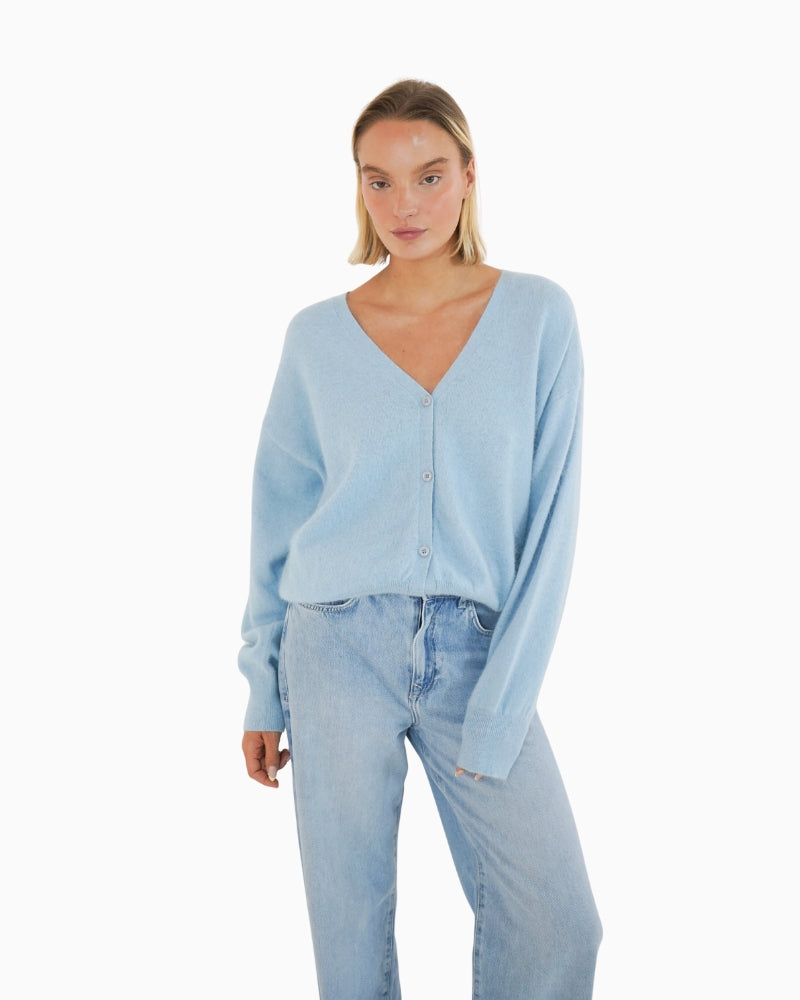 TWNS Aspen v-neck cardigan neutral front view woman wearing – Áines Boutique