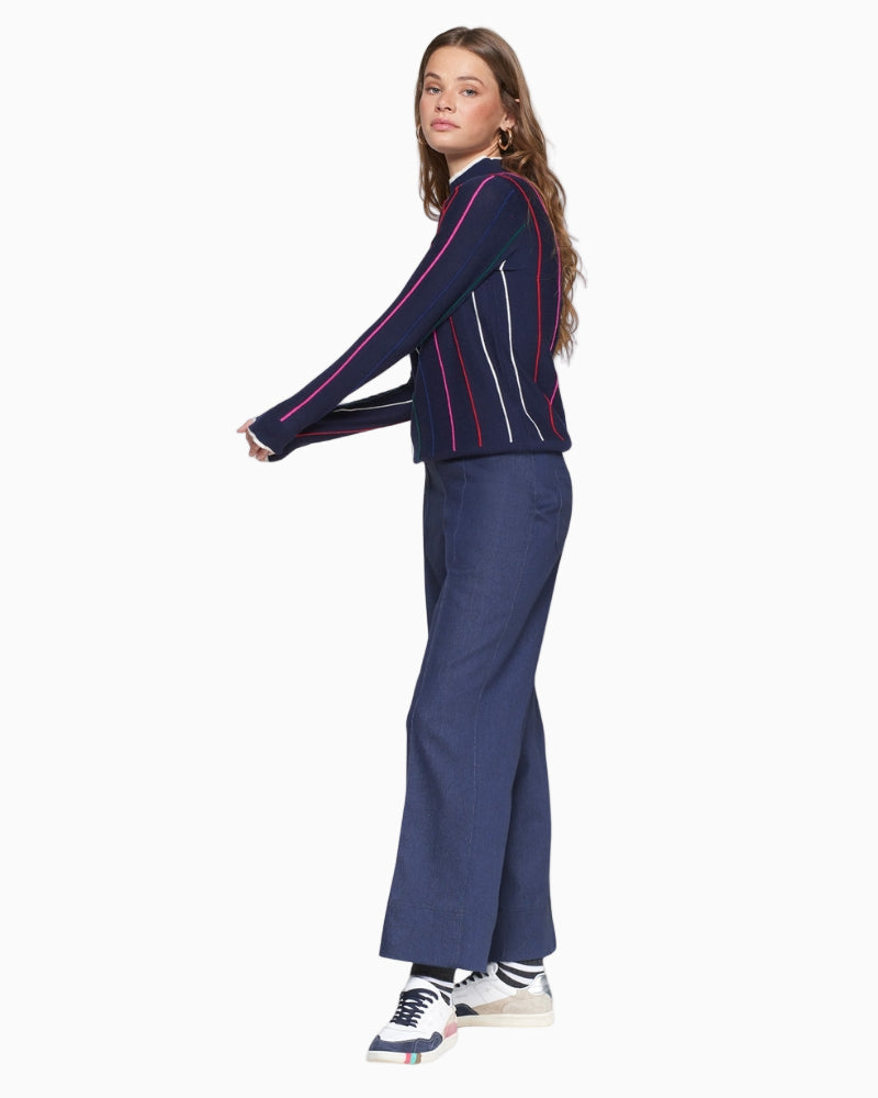 Side view of Vilagallo Bettina trousers showing straight-leg cut and front seam