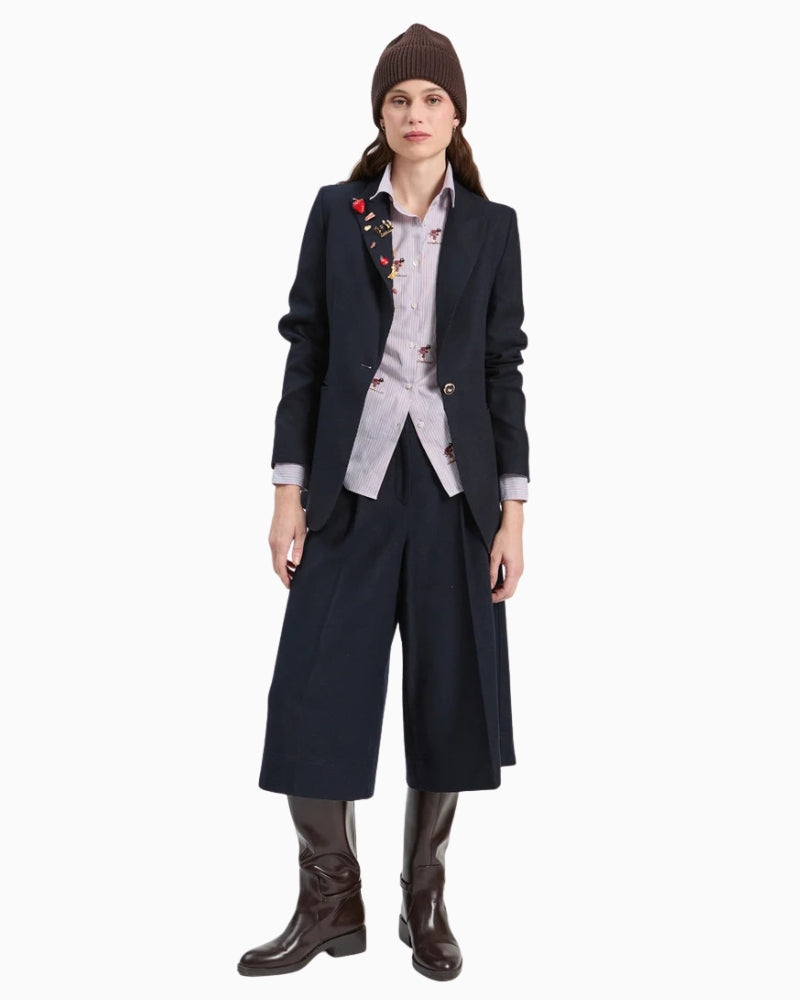 Vilagallo Chsophia Blazer in Navy styled with matching trousers