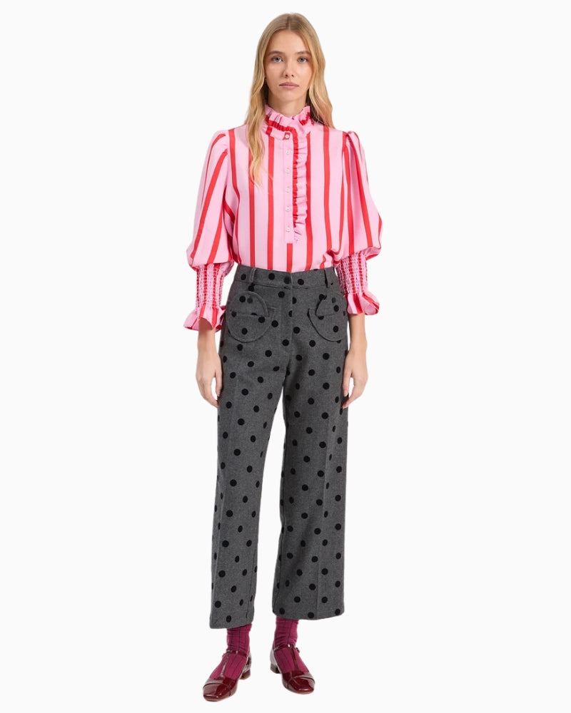 Vilagallo Cmvolantes Blouse in Coral and White styled view