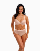 Front view of Wacoal Back Appeal bra in Rose Dust with moulded cups and front clasp