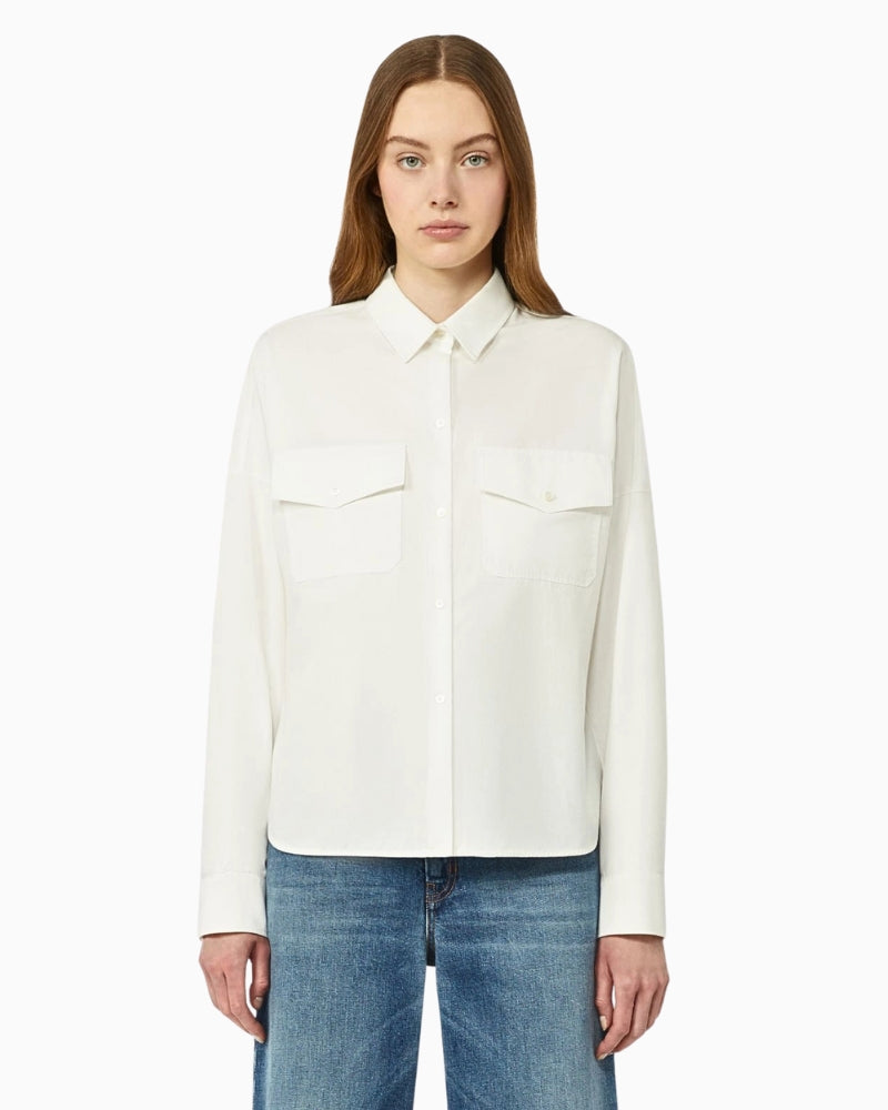 Woman wearing Weekend Max Mara cotton Oxford shirt white, front view – Áines Boutique
