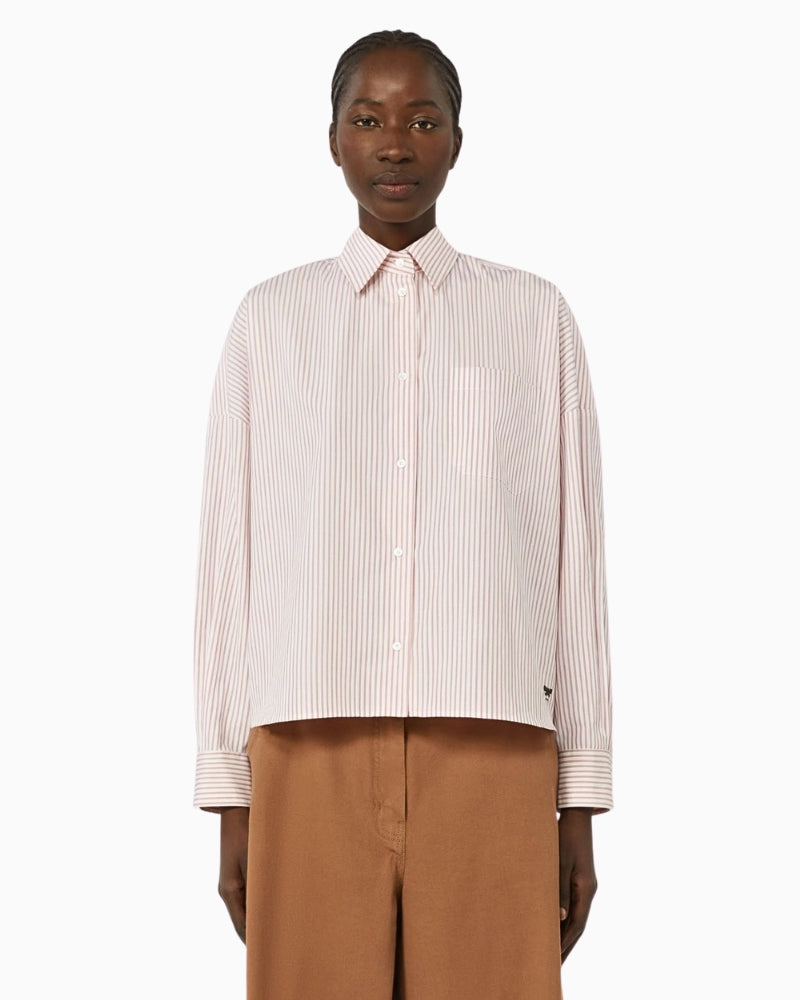 Woman wearing Weekend Max Mara oversized cotton shirt pink, front view – Áines Boutique