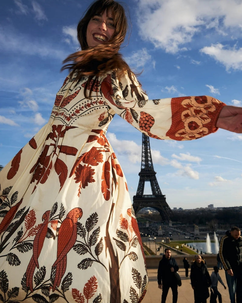 Lollys Laundry SaraiLL Maxi Dress creme printed model outdoor view