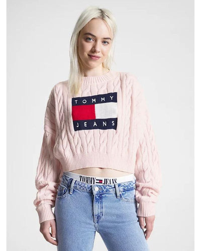 Tommy Jeans - Boxy Centre Flag Sweater in Baby Pink