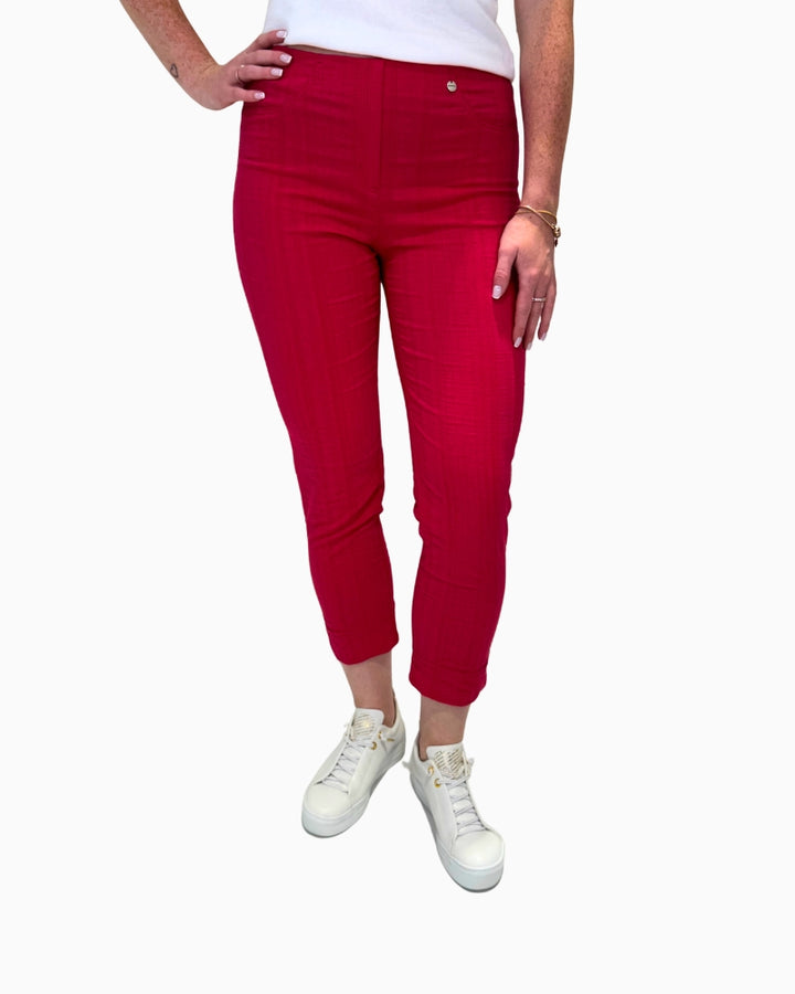Front view of Robell Bella 09 seersucker ankle grazers showing slim fit and textured fabric