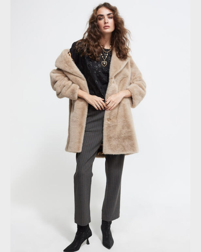 Lola Casademunt - Faux Fur Coat