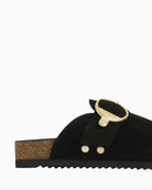 Close-up of Barbour Kyra mule ring-pull zip detail – Áines Boutique