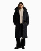 Barbour Alverstone Puffer Jacket black front detail gold hardware