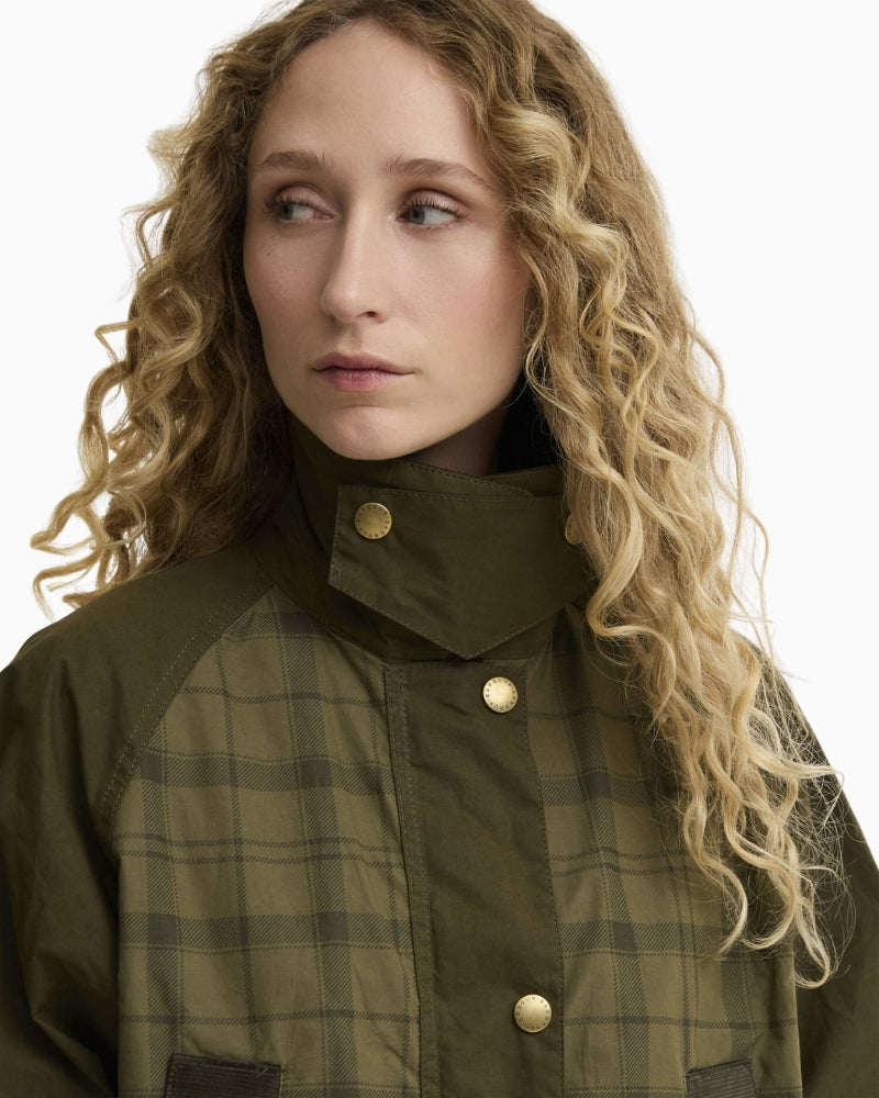 Barbour Cropped Beadnell casual jacket cord collar detail
