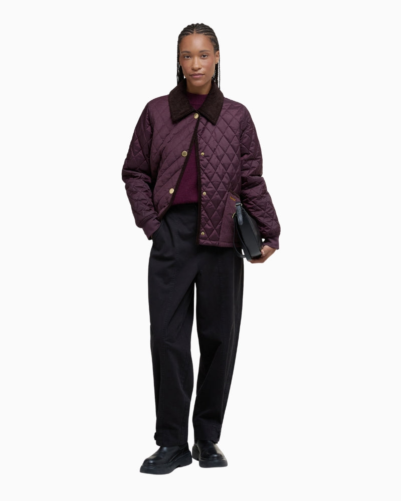 Relaxed fit with tonal cord collar and ribbed cuffs