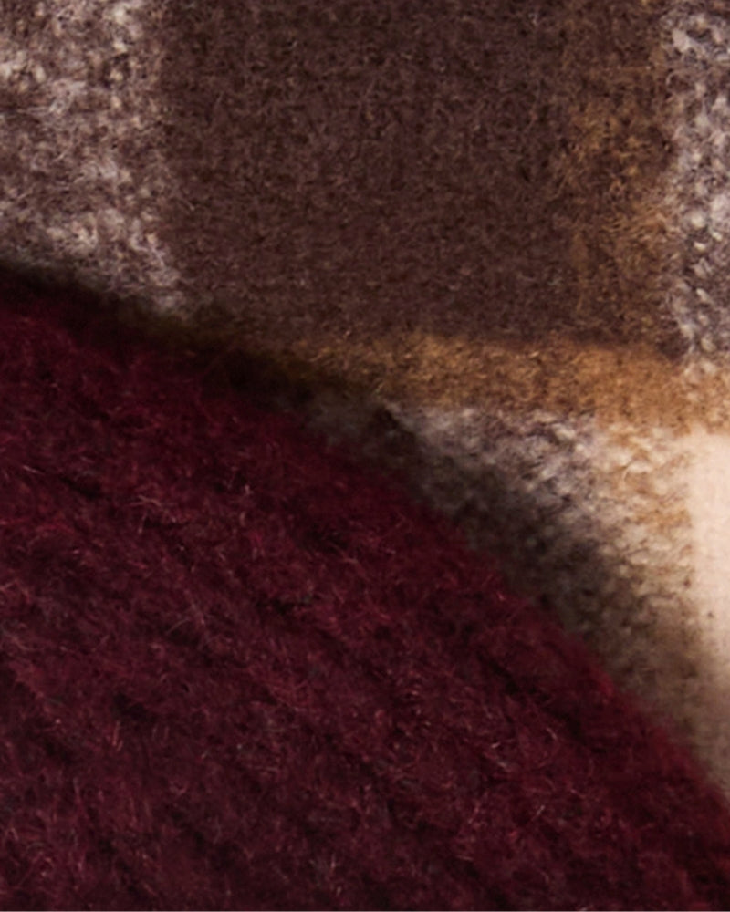 Barbour Olivia Beanie & Scarf Gift Set in Burgundy fabric detail