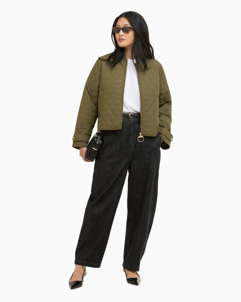 Barbour Whillan quilted jacket green, woman wearing front view – Áines Boutique