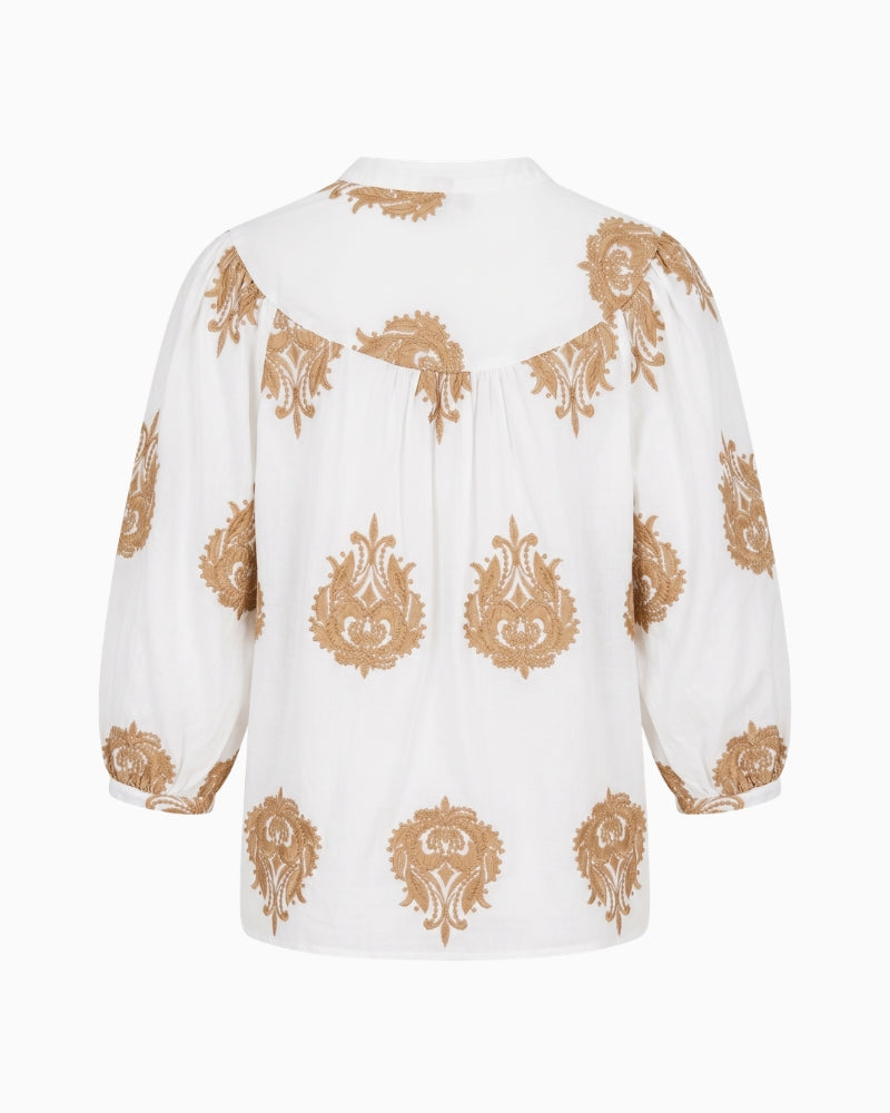 Bariloche Bielsa Blouse in off white back view