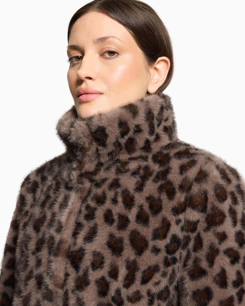 Betty Barclay Plush Jacket in Leopard stand-up collar detail